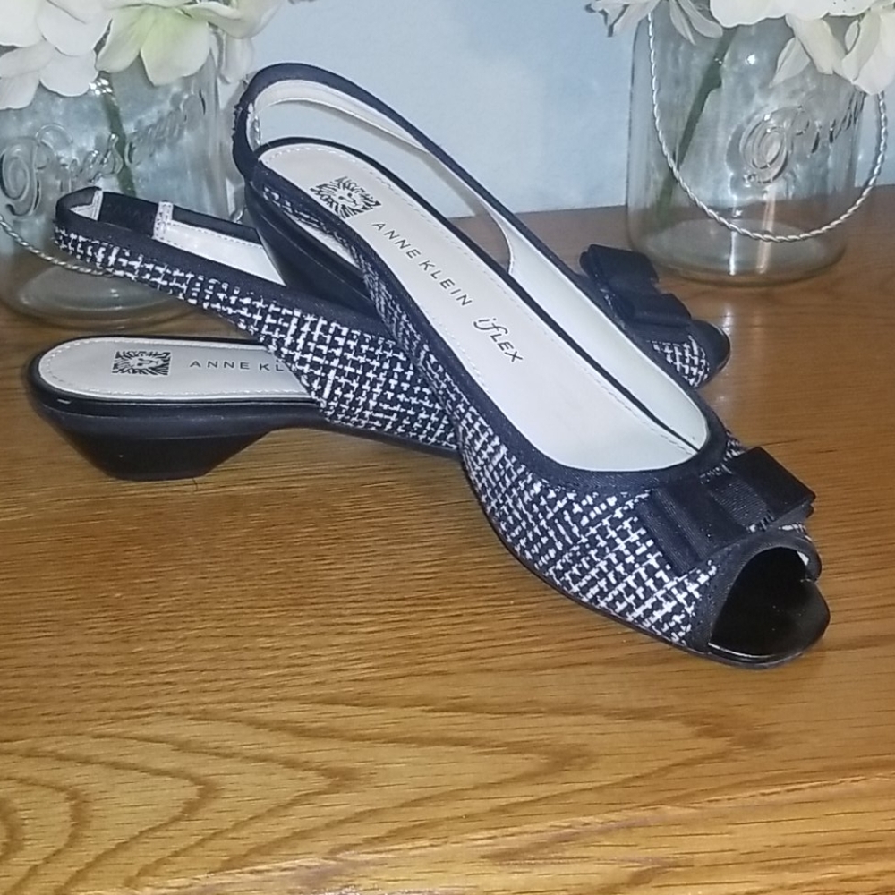 Anne Klein iflex Size 7 1/2.